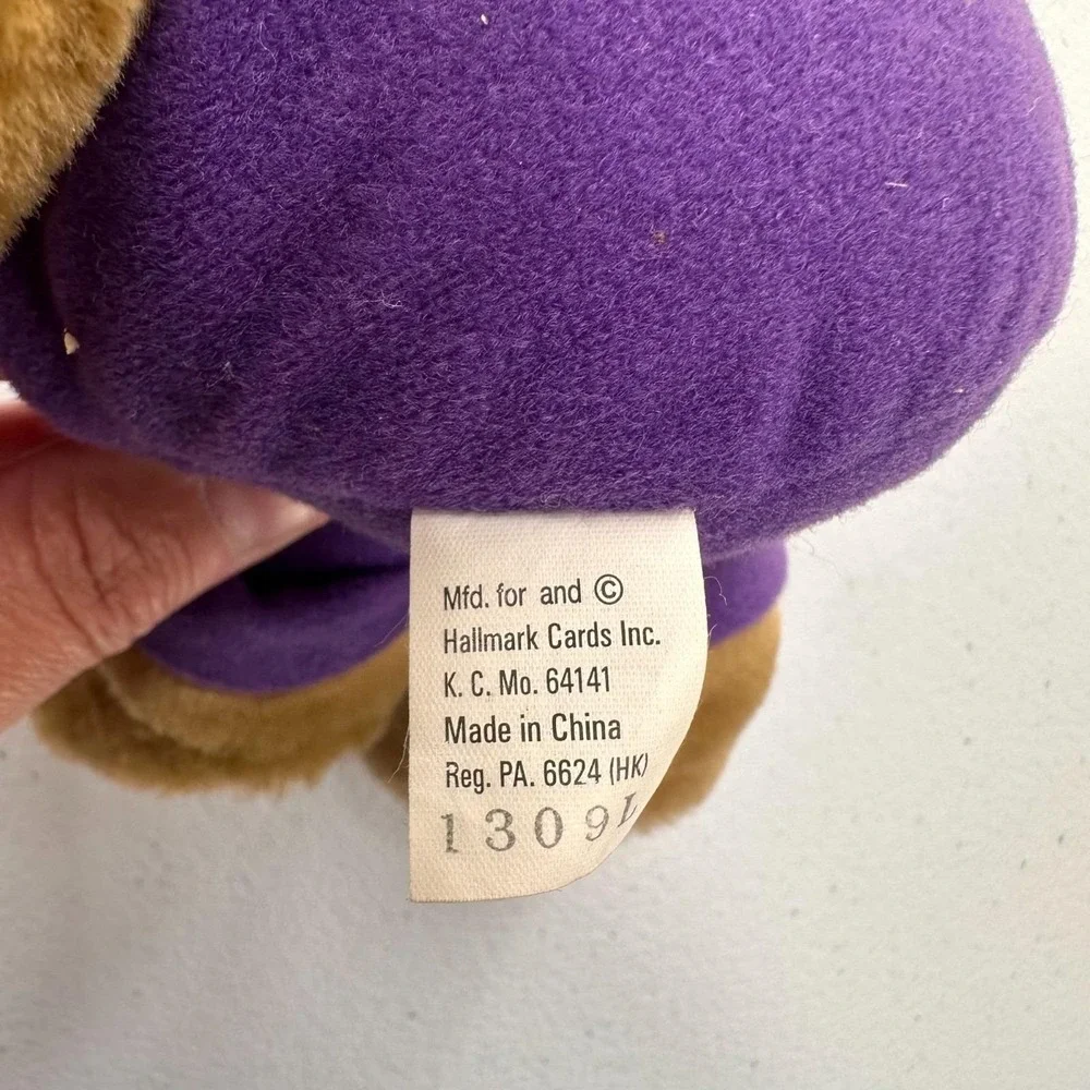 Vintage Hallmark Love & Kiss Bears Plush Heart Embroidery Magnetic Nose 1999‎